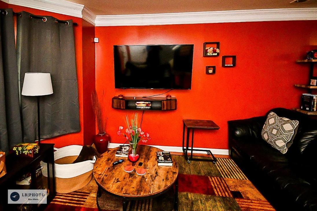Amazing Large 3 Bed House With King Bed Less Than 10 Miles To Dtwn แอตแลนตา ภายนอก รูปภาพ