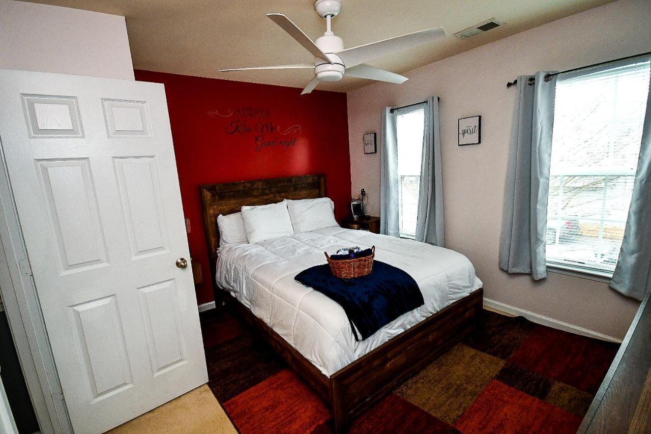 Amazing Large 3 Bed House With King Bed Less Than 10 Miles To Dtwn แอตแลนตา ภายนอก รูปภาพ