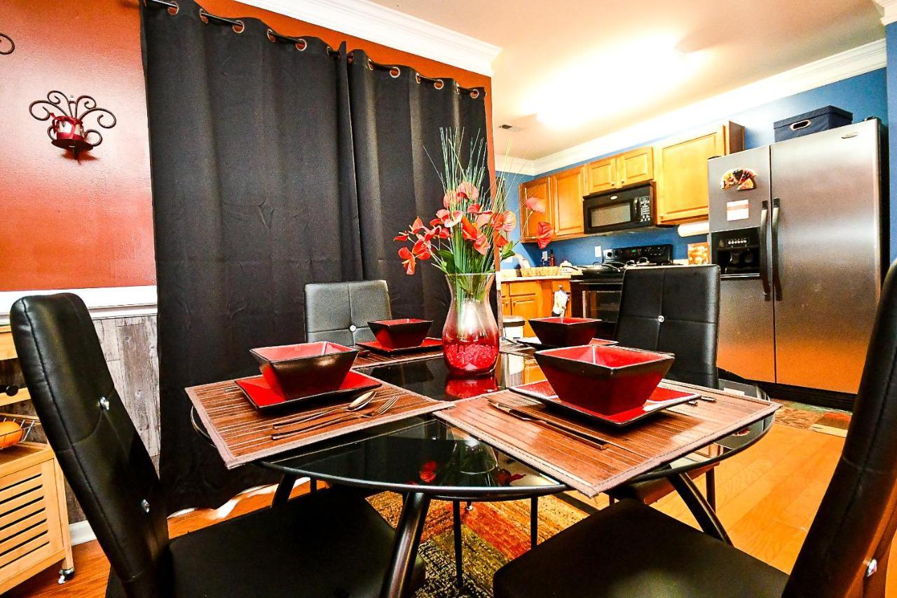 Amazing Large 3 Bed House With King Bed Less Than 10 Miles To Dtwn แอตแลนตา ภายนอก รูปภาพ