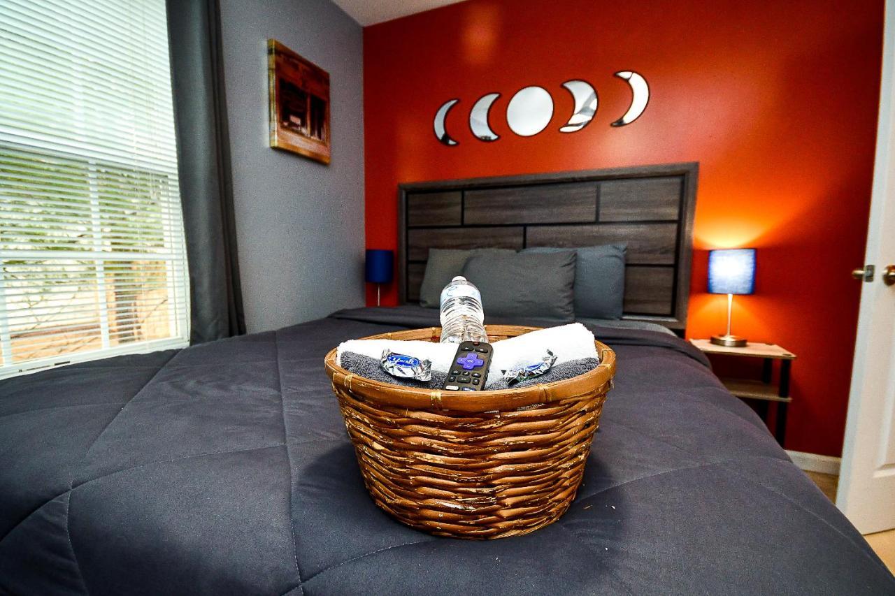 Amazing Large 3 Bed House With King Bed Less Than 10 Miles To Dtwn แอตแลนตา ภายนอก รูปภาพ